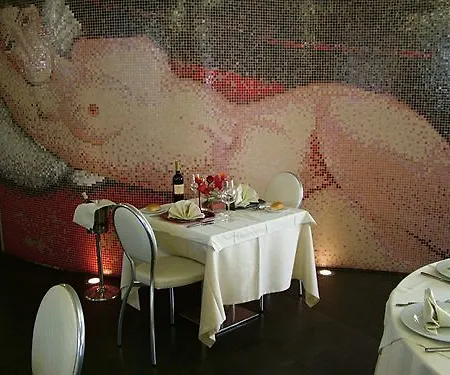 Kore Hotel 4*