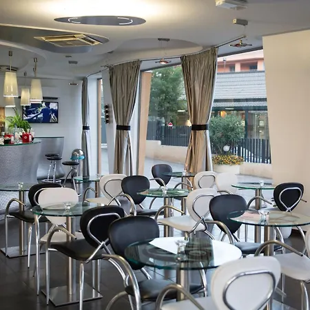 Kore 4* Villaggio Mosè